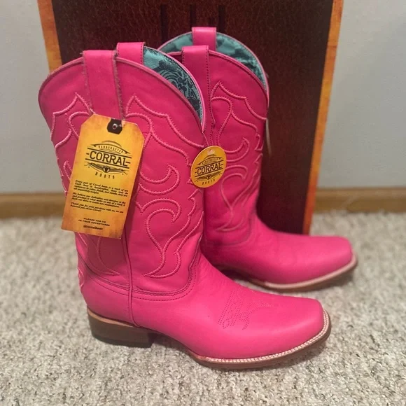 Cowgirl Boot size 10 - Picture 2 of 3